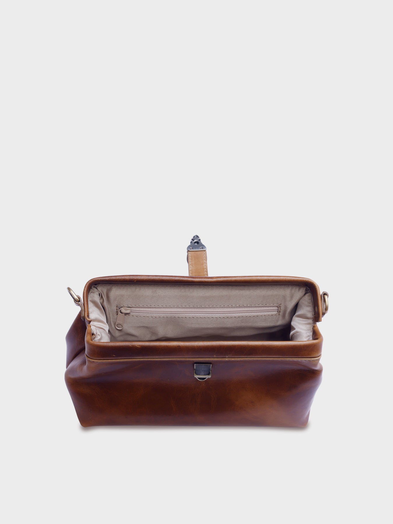 DOCTOR'S BAGS: CRAFTED FOR YOUR DAILY WORK - Original Tuscany