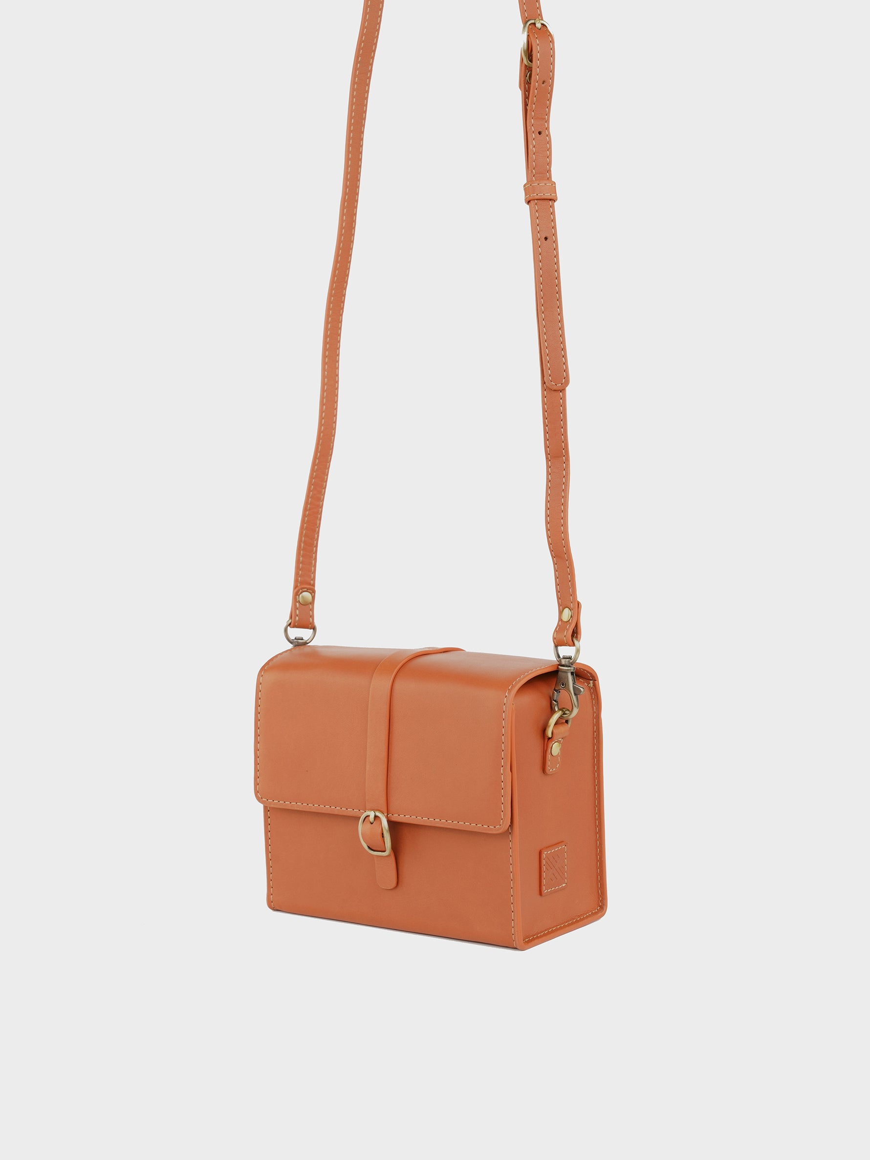 Sling Box Bag with Detachable Shoulder Strap | Suitcase Style Hard Case  Cross – SaumyasStore